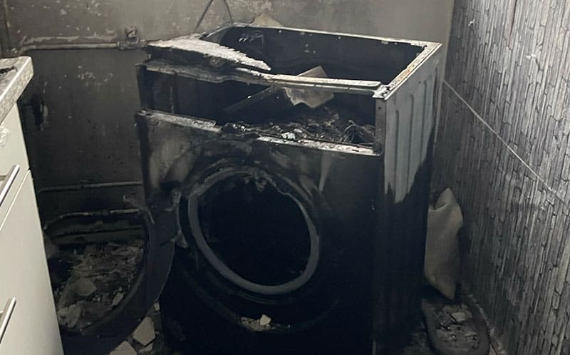 De wasmachine die in brand vloog.